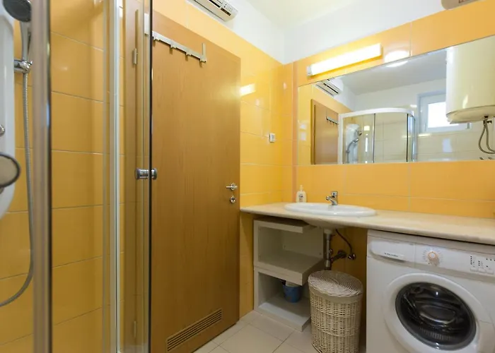 Rosmarino Apartamento Baška